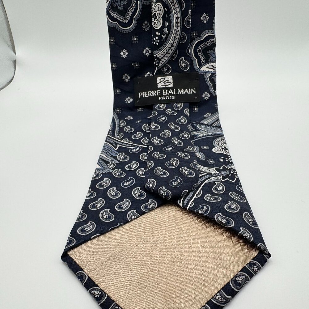 Peirre Balmain Silk Paisley (Large) Tie – Blue Silk 1980s Made in USA
